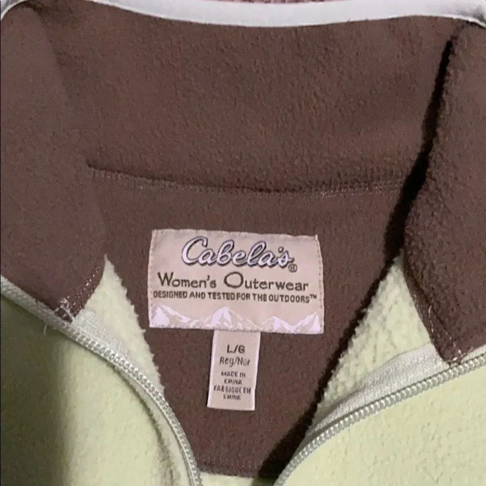 Cabelas jacket - Picture 2 of 3